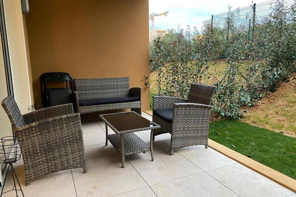 Apartament Deux Pieces Moderne Et Chaleureux Saint-Laurent-du-Var Zewnętrze zdjęcie