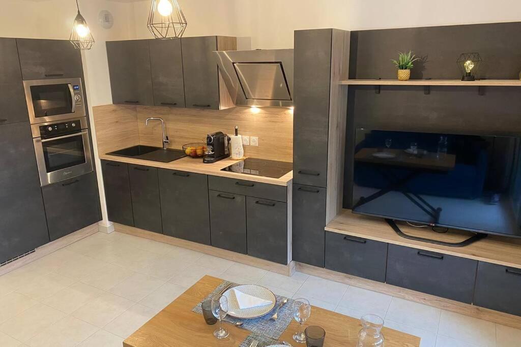 Apartament Deux Pieces Moderne Et Chaleureux Saint-Laurent-du-Var Zewnętrze zdjęcie